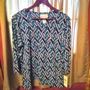 Alfred Dunner tunic with necklace set.